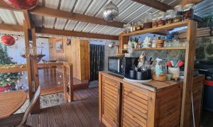 Nhà bếp/bếp nhỏ tại Villa Hélèna B&B