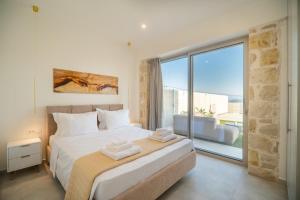 Ένα ή περισσότερα κρεβάτια σε δωμάτιο στο Fantasea Villas, villa Lux +56 φωτογραφίες