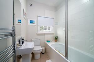 Gallery image of GuestReady - Family Home with Garden for 6 in London