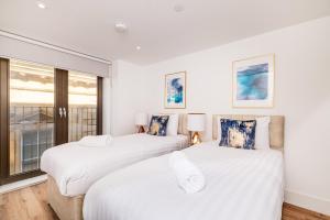 Gallery image of EPIC Luxury Penthouse Collection - Liverpool City Centre in Liverpool +18 photos