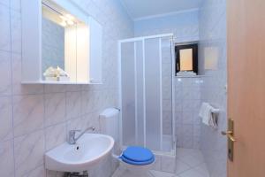 Kúpeľňa v ubytovaní Antonia Apartments + 37 fotografií