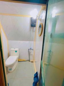 Ένα μπάνιο στο Homestay Đồi Xa Phố
