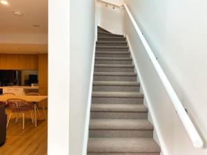 Fotografie z fotogalerie ubytování Modern 2BR Apt in Adelaide CBD with Pool-Gym-BBQ v destinaci Adelaide