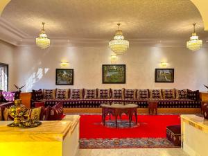 Posezení v ubytování Villa Caprice Palace in city center