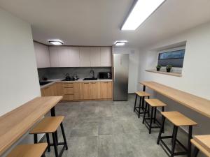 Kuchyň nebo kuchyňský kout v ubytování Central Hostel