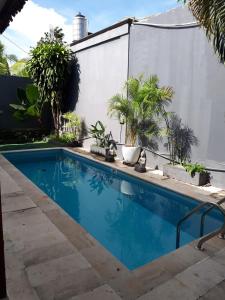 Bazén v ubytování Seminyak great Location Villa nebo v jeho okolí