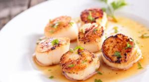 Mad på båden eller i nærheden