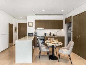 Imagem da galeria de Signature Series 1 Bedroom Apartment I Free Parking, Gym, Pool I PlayStation 5 I by Skyline Serenity no Dubai mais 48 fotografias