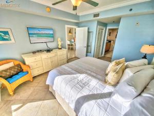 Azure 418-Glorious Gulf-Front Views- Luxury 4 Bdrm的休息区