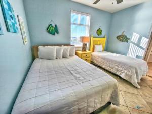 Azure 418-Glorious Gulf-Front Views- Luxury 4 Bdrm客房内的一张或多张床位