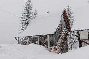 Apartments Paradiso v zimě