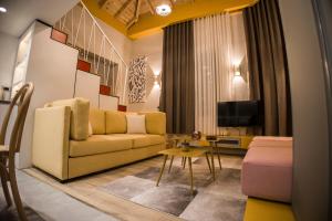 Posezení v ubytování Orama Suite & Spa