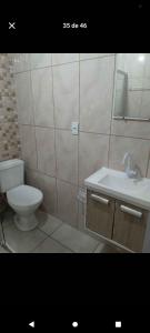 Et bad på Quarto completo com banheiro privado