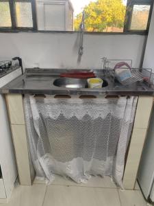 Η κουζίνα ή μικρή κουζίνα στο Chalé do galo