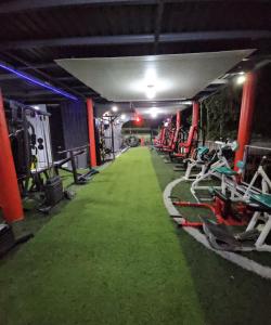 Centrum fitness w obiekcie Hotel Adelmo's
