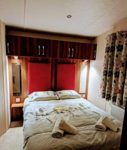 Postel nebo postele na pokoji v ubytování The Paradise Heaven