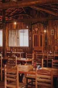 Restoran atau tempat lain untuk makan di Hostel da Verinha