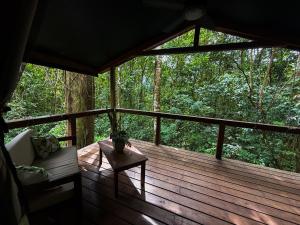 Balkón nebo terasa v ubytování Jungle River Resort