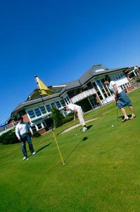 Golf v hotelu nebo okolí