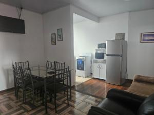 Dapur atau dapur kecil di Bright and central apartment near Plaza del Sol +10 gambar