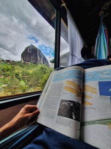 En generel udsigt til bjerge eller udsigt til bjerge taget fra feriehuset