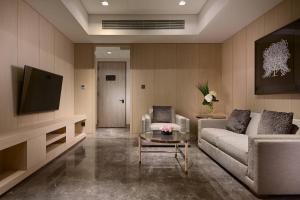TV a/nebo společenská místnost v ubytování Taipei Marriott Hotel