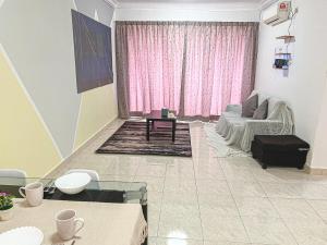 Χώρος καθιστικού στο Puchong, 1-12pax, Projector, Free WiFi, 3BR +14 φωτογραφίες