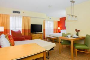 Μια τηλεόραση ή/και κέντρο ψυχαγωγίας στο Residence Inn by Marriott Albuquerque North