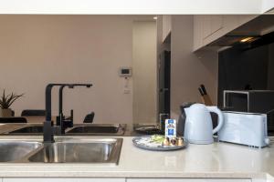 Gallery image of Relaxing Family Townhouse Near Melbournes CBD in Melbourne +4 photos
