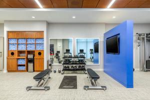 Fitness centrum a/nebo fitness zařízení v ubytování Residence Inn Providence Downtown