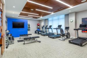 Fitness centrum a/nebo fitness zařízení v ubytování Residence Inn Providence Downtown