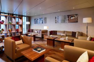 Coin salon dans l'établissement Berlin Marriott Hotel