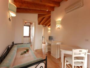 Cama o camas de una habitación en Apartments with shared pool Vignola Mare Aglientu