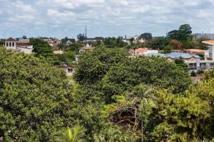 Pemandangan umum bagi Lagos atau pemandangan bandar yang diambil dari hotel