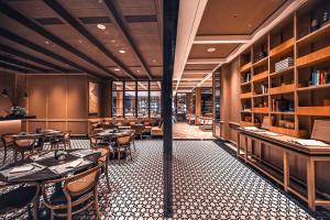 西安丽思卡尔顿酒店餐厅或其他用餐的地方
