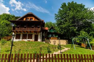 Zahrada ubytování Drvene kuće ŠUŠKA - Wooden Houses SUSKA