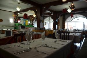 Un restaurante o sitio para comer en Hotel Casa del Sol