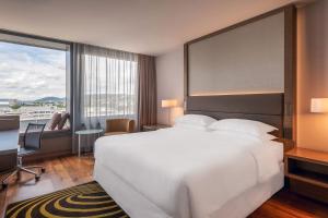 Postelja oz. postelje v sobi nastanitve Sheraton Zürich Hotel