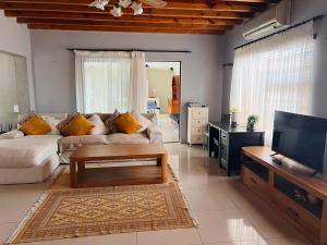 Μια τηλεόραση ή/και κέντρο ψυχαγωγίας στο South 2 Sea Gonubie