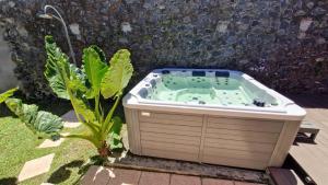 Fotografie z fotogalerie ubytování Maison avec jacuzzi v destinaci Saint-André