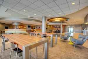 Gallery image of SpringHill Suites by Marriott Lawrence Downtown in Lawrence