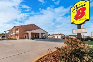 Certifikát, hodnocení, plakát nebo jiný dokument vystavený v ubytování Super 8 by Wyndham Pleasanton