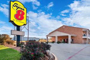 Certifikát, hodnocení, plakát nebo jiný dokument vystavený v ubytování Super 8 by Wyndham Pleasanton