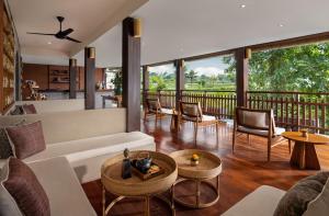 Posezení v ubytování The Ubud Village Resort & Spa