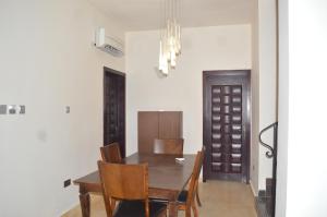 Ruang duduk di Greens Manor VI
