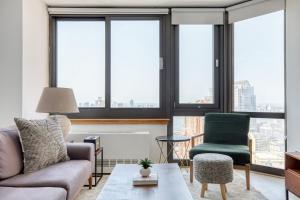 Ảnh trong thư viện ảnh của Tribeca Studio w Gym Indoor pool NYC-184 ở New York