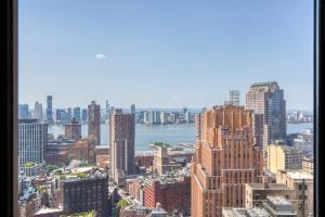 Ảnh trong thư viện ảnh của Tribeca Studio w Gym Indoor pool NYC-184 ở New York