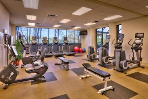 Posilňovňa alebo fitness centrum v ubytovaní Salt Lake City Marriott University Park