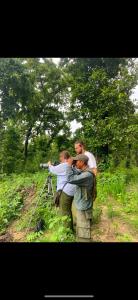 Clientes alojados en Happy Lemon Tree lodge