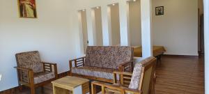 Posezení v ubytování Vagamon Hill Casa Holiday Home